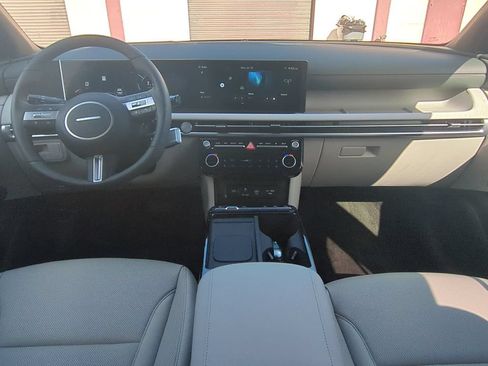 Used 2026 Hyundai Tucson Limited AWD/4WD image 18