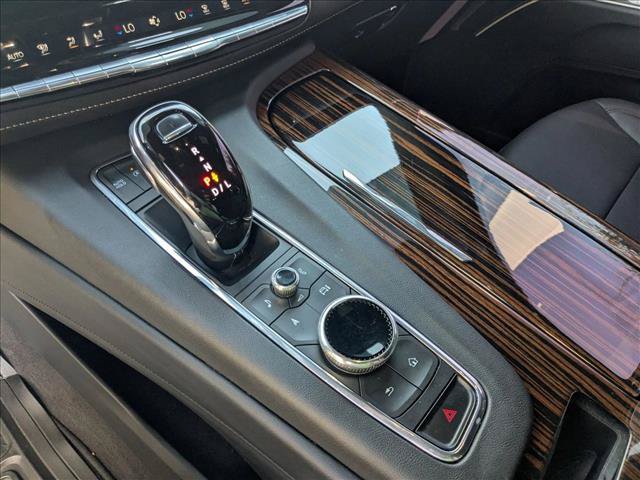 Used 2023 Cadillac Escalade ESV Luxury RWD image 11