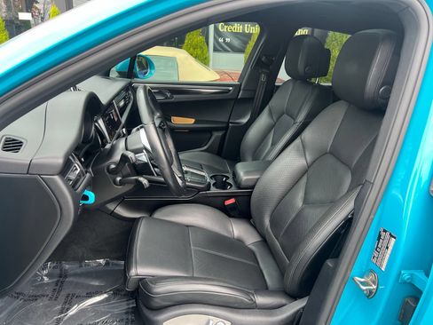 Used 2021 Porsche Macan S AWD/4WD image 23