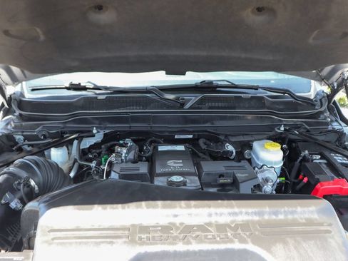 Used 2022 RAM 2500 Tradesman AWD/4WD image 11