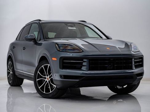New 2026 Porsche Cayenne image 8