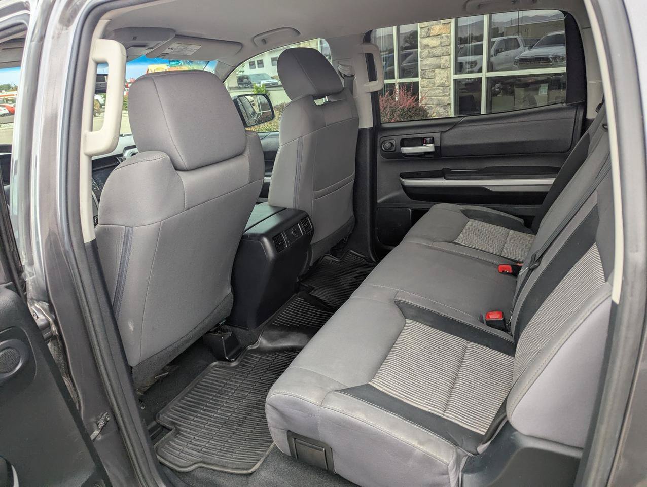 Used 2017 Toyota Tundra SR5 w/ SR5 Upgrade Package AWD/4WD image 23