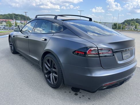 Used 2024 Tesla Model S AWD/4WD image 7