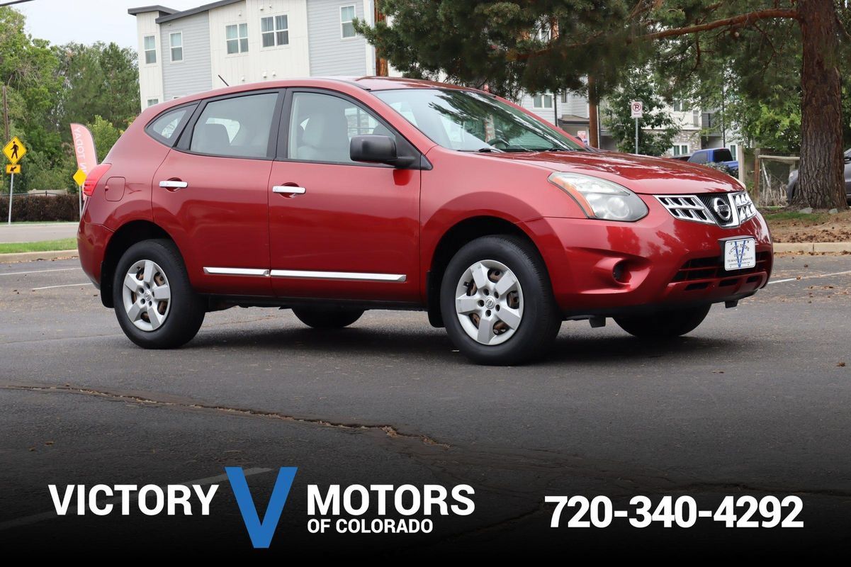 Used 2015 Nissan Rogue S AWD/4WD image 1