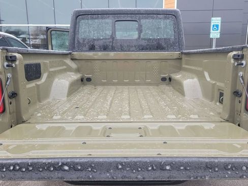 New 2026 Jeep Gladiator Sport image 17