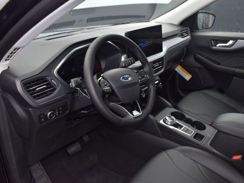 New 2025 Ford Escape Base w/ PHEV Premium Package image 8