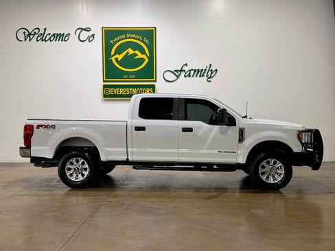 Used 2021 Ford F250 XL w/ STX Appearance Package AWD/4WD image 2