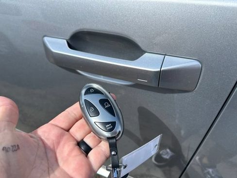 Used 2025 Hyundai Santa Fe Limited FWD image 19