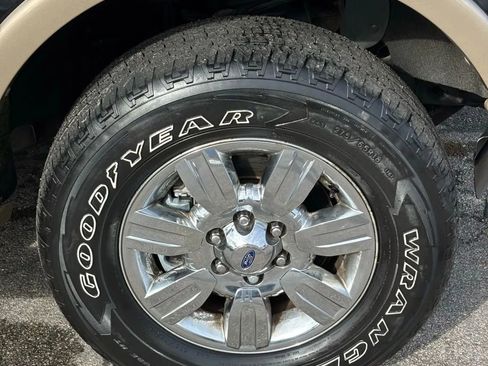 Used 2012 Ford F150 Lariat w/ Lariat Chrome Pkg image 36