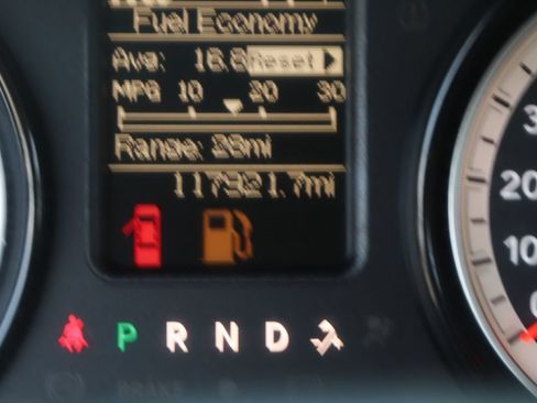 Used 2018 RAM 2500 SLT AWD/4WD image 22