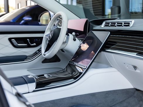 Used 2024 Mercedes-Benz Maybach S 680 4MATIC image 69