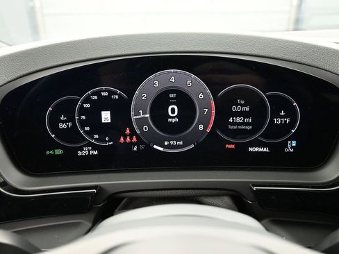 Certified 2025 Porsche Cayenne image 19