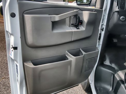 New 2025 GMC Savana 2500 w/ Driver Convenience Package image 19