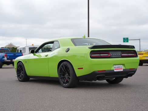 Used 2023 Dodge Challenger SRT Hellcat RWD image 5