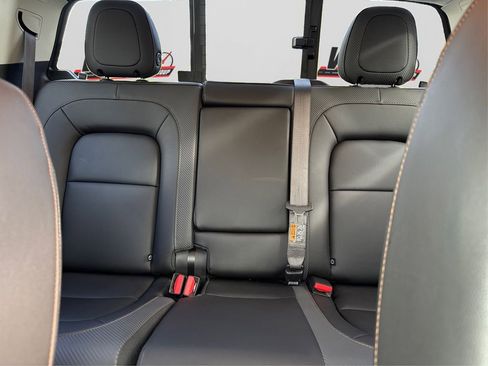 Used 2022 GMC Canyon AT4 image 19