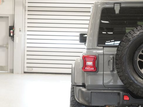 Used 2023 Jeep Wrangler Unlimited Rubicon 392 w/ Xtreme Recon 35" Tire Package AWD/4WD image 9