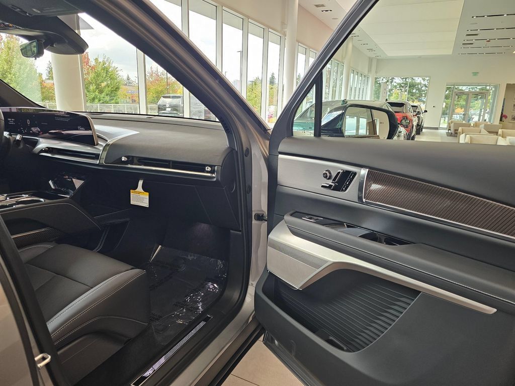 New 2027 Cadillac Vistiq Sport AWD/4WD image 12