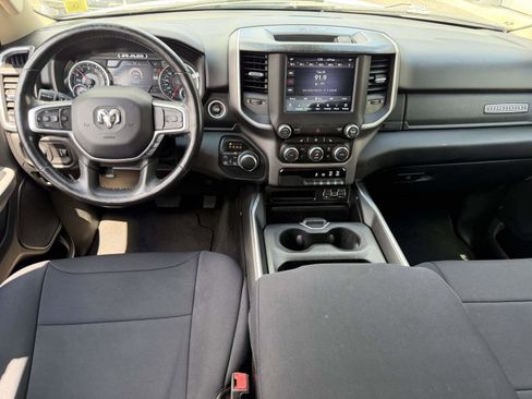 Used 2020 RAM 1500 Big Horn AWD/4WD image 14