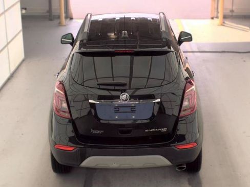 Used 2021 Buick Encore Preferred AWD/4WD image 4