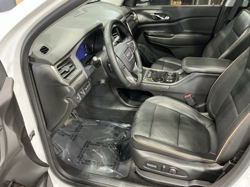 Used 2023 GMC Acadia AT4 w/ Technology Package image 3