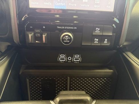 New 2025 RAM 1500 Big Horn AWD/4WD image 24