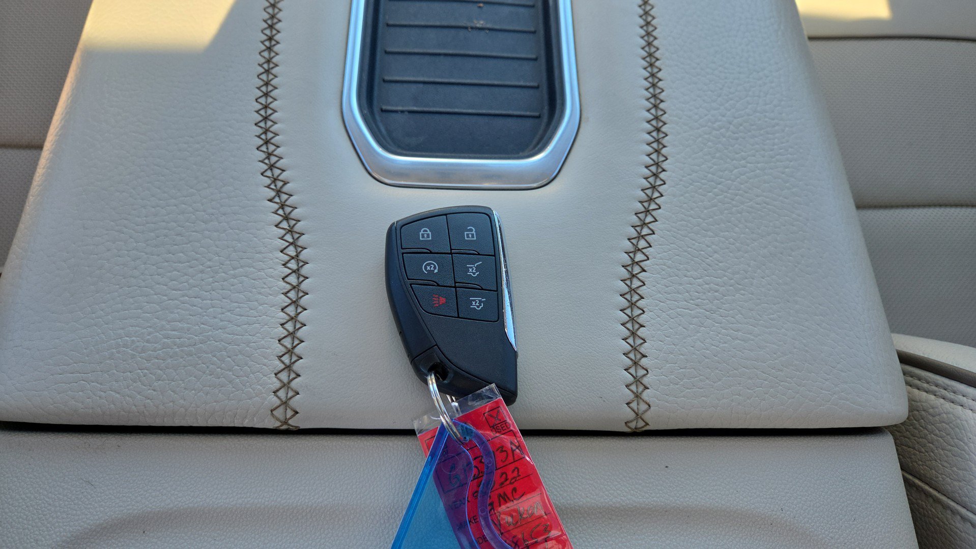 Used 2022 GMC Yukon Denali RWD image 36