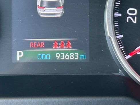 Used 2020 Toyota RAV4 XLE FWD image 41
