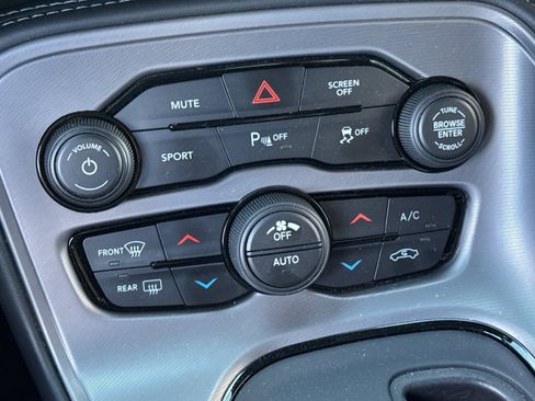 Used 2023 Dodge Challenger GT image 29