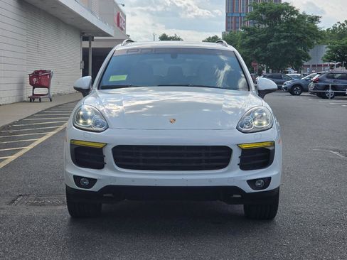 Used 2017 Porsche Cayenne S AWD/4WD image 2