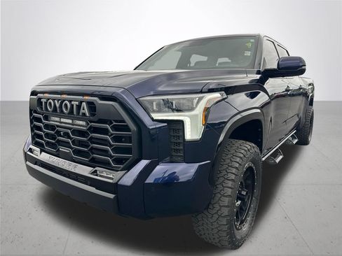 Used 2023 Toyota Tundra Platinum AWD/4WD image 2