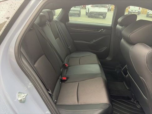 Used 2022 Honda Accord Sport image 19