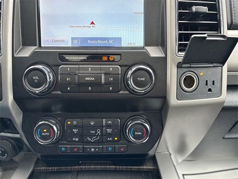 Used 2021 Ford F250 Lariat w/ Lariat Ultimate Package image 47