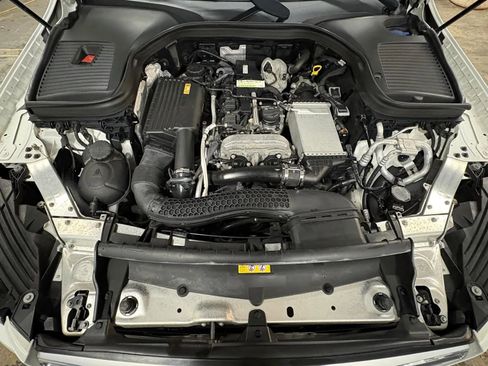 Used 2017 Mercedes-Benz GLC 300 4MATIC image 39