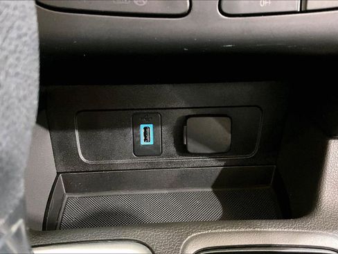 Used 2017 Ford Escape SE AWD/4WD image 31