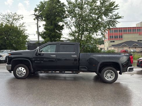 Used 2025 Chevrolet Silverado 3500 LTZ w/ LTZ Convenience Package AWD/4WD image 6