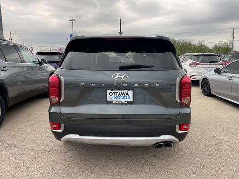 Used 2022 Hyundai Palisade SEL w/ Cargo Package FWD image 3