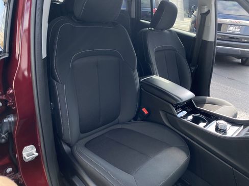 Used 2023 Jeep Grand Cherokee Laredo image 78