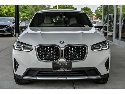 Used 2023 BMW X4 xDrive30i w/ Convenience Package AWD/4WD image 4