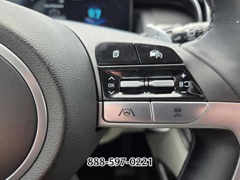 Used 2024 Hyundai Tucson Limited image 27