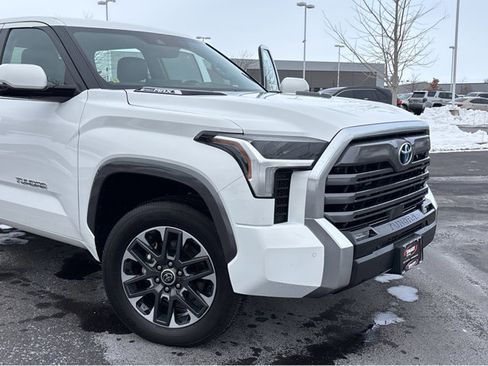Used 2022 Toyota Tundra Limited image 7