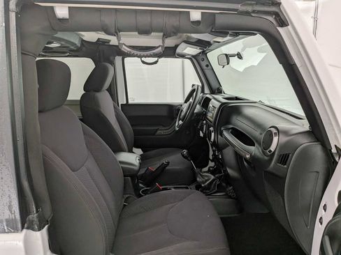 Used 2013 Jeep Wrangler Sport image 19