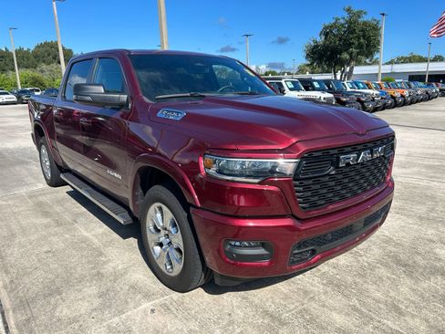 Used 2025 RAM 1500 Big Horn AWD/4WD image 7