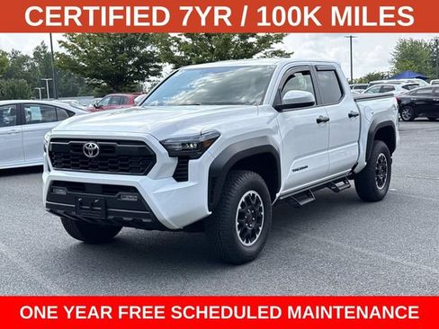 Used 2025 Toyota Tacoma TRD Off-Road AWD/4WD image 5