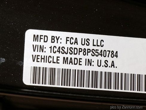 Used 2023 Jeep Wagoneer L Series III w/ Preferred Equipment Group image 34