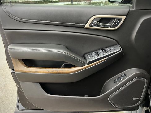 Used 2018 GMC Yukon Denali w/ Denali Ultimate Package image 47