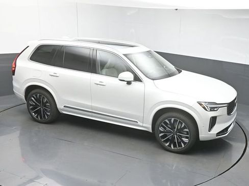 Used 2026 Volvo XC90 T8 Ultra w/ Protection Package Premier image 42