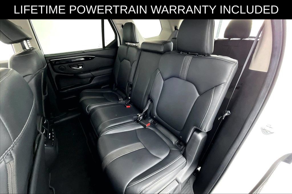 Used 2025 Honda Pilot EX-L image 35
