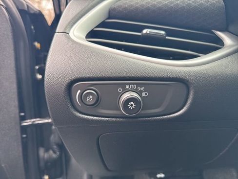 Used 2024 Chevrolet Malibu LT image 17