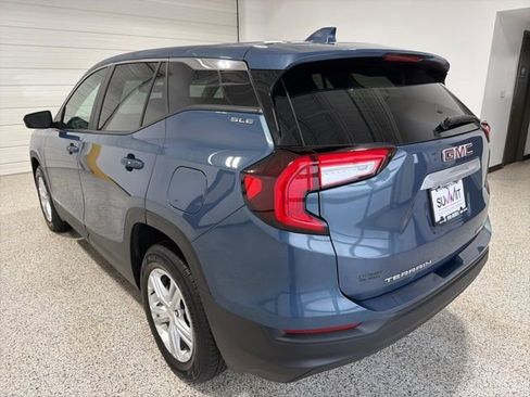 Used 2024 GMC Terrain SLE image 6