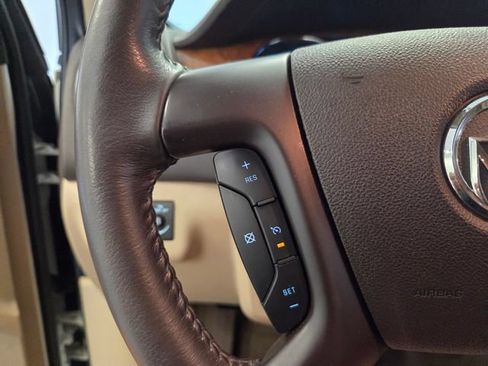 Used 2011 Buick Enclave CXL FWD image 23